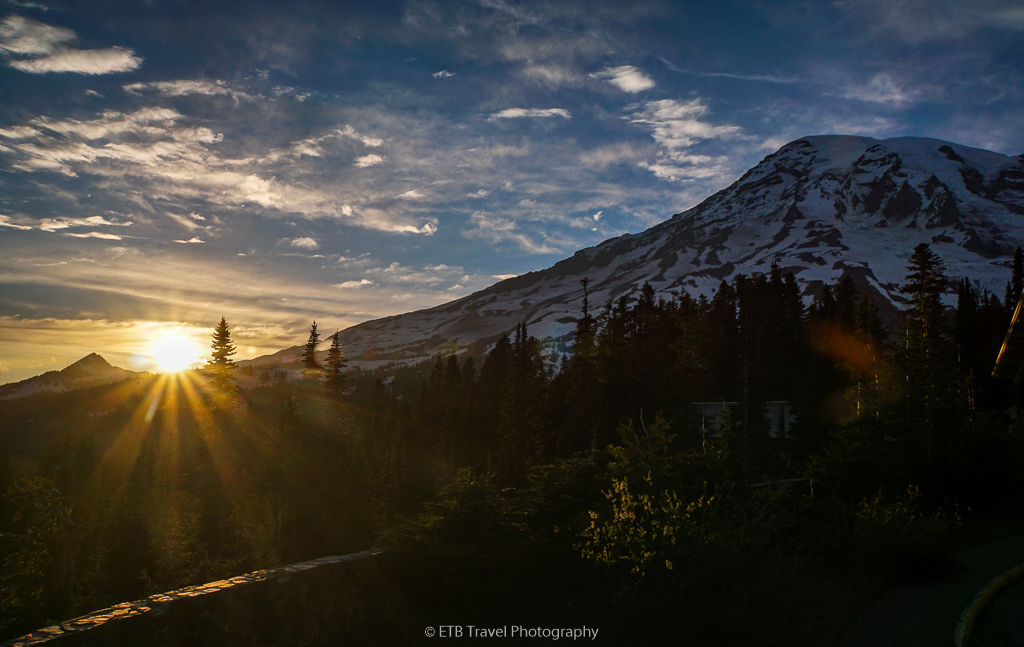 sunset at paradise point in mt rainier np