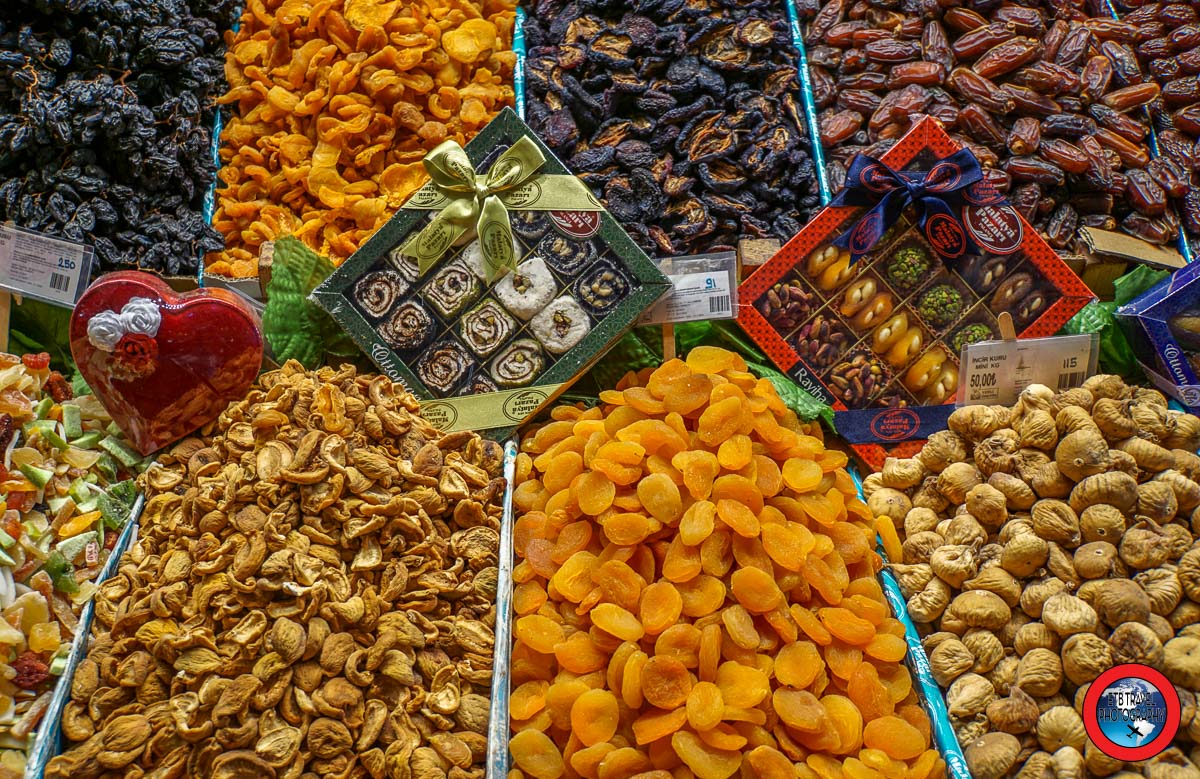 spices and desserts in turkey