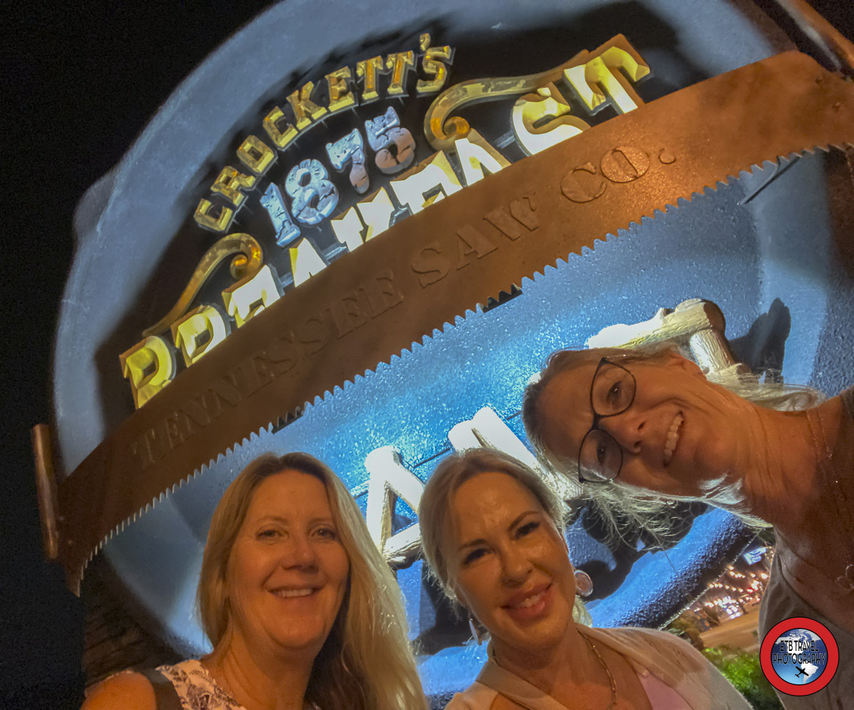 Crocketts Breakfast Camp in Gatlinburg